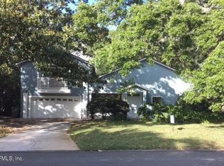13 Oakwood Rd, Jacksonville Beach, FL 32250