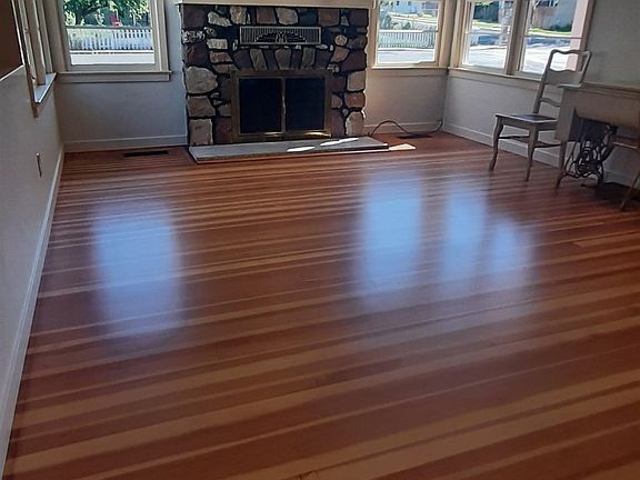 3rd image of 520 South St