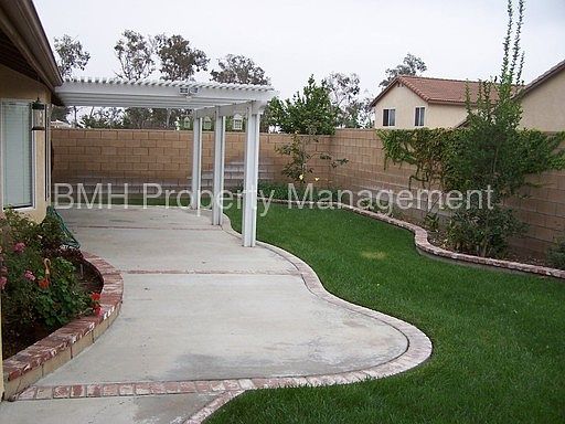 5th image of 7674 Newberry Ln