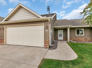 615 Cottonwood Ave, Litchfield, MN 55355