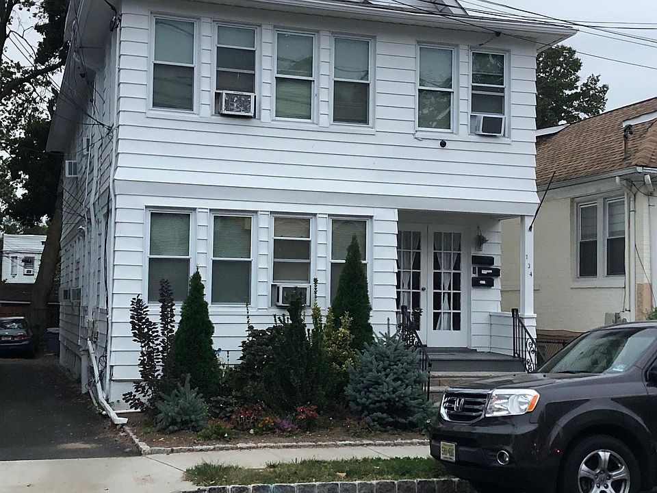 1st image of 134 Chestnut St Floor 2