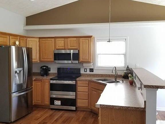 4th image of 7659 Madrid Dr