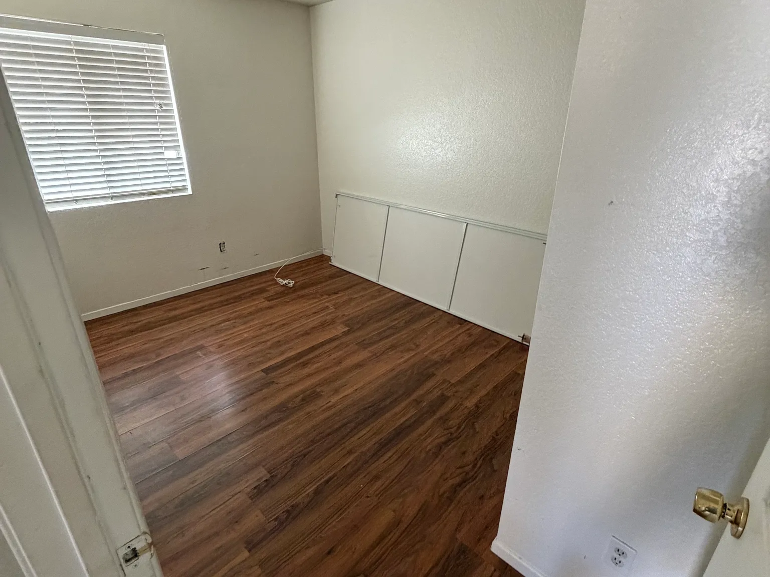 3 bed, 1100 sqft, $2,900 — Photo 3