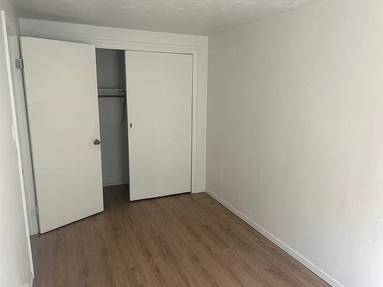 10 N Buckles Ave #10B — Photo 4