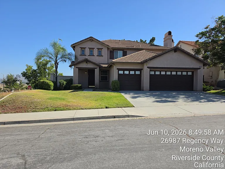 27152 Arla St — Photo 6