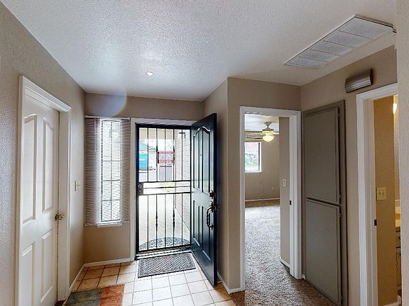 4th image of 834 River Bluff Dr
