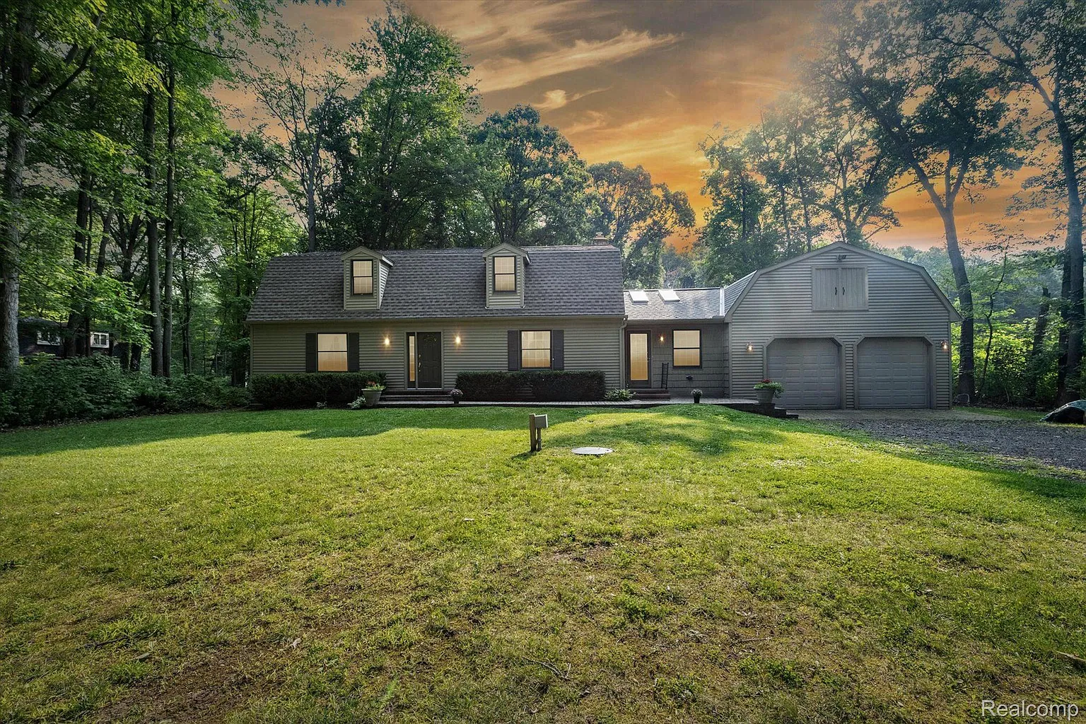 217 Liddy Dr photo 1