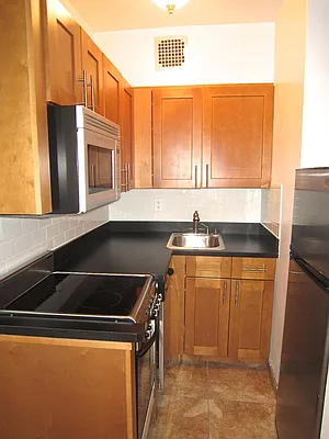 Rented by City Connections Realty | media 12