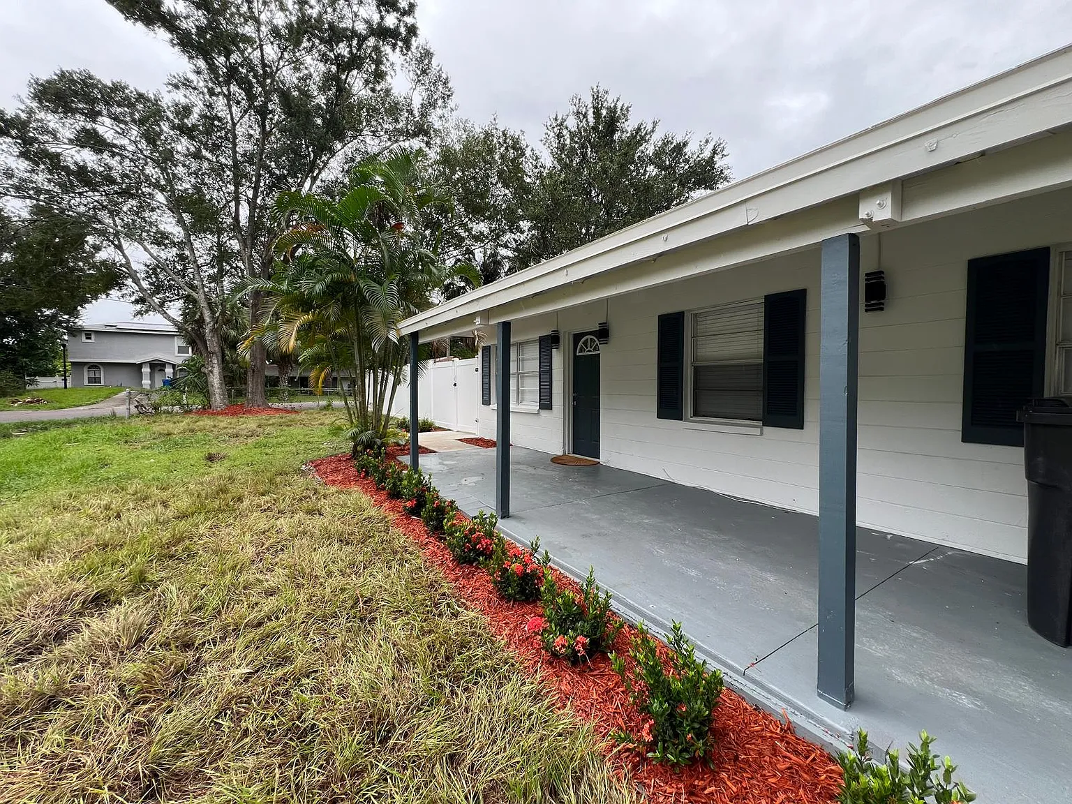 2 bed, 800 sqft, $1,995 — Photo 2