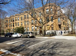 908 W Grace St, Chicago, IL 60613