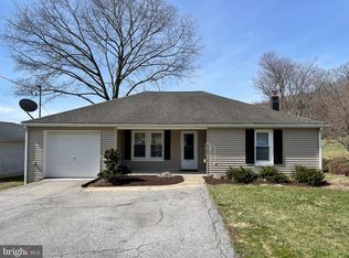 7462 Reynolds Mill Rd, Seven Valleys, PA 17360