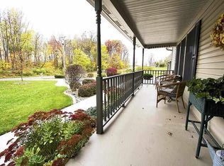 4152 E Defreese Rd, Syracuse, IN 46567