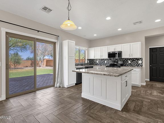 3rd image of 20787 N 259TH Drive