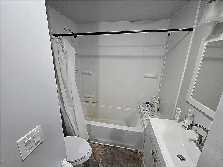 Building Photo - 9 Halford St #1