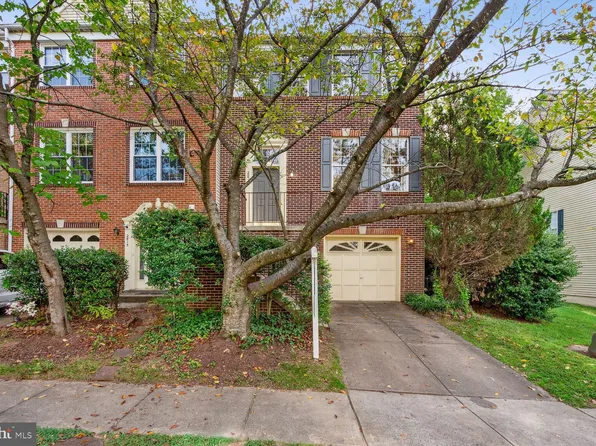 2817 Roesh Way, Vienna, VA 22181