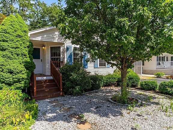 3rd image of 3 Hannah Dr #617