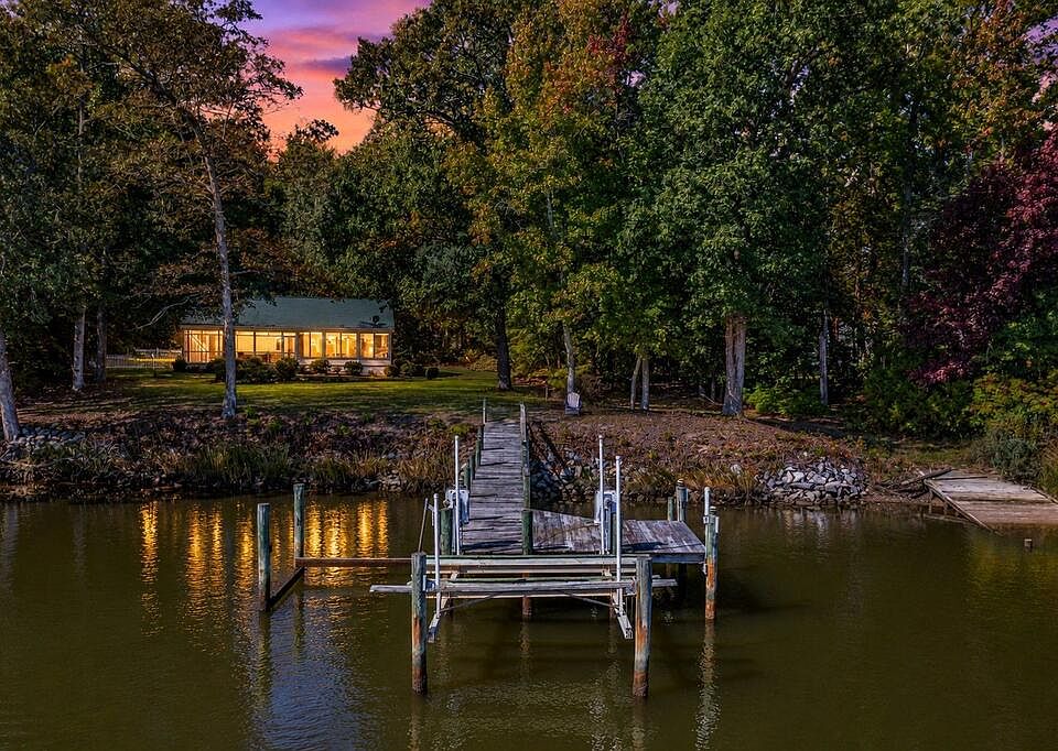 1st image of 684 Buckner Creek Rd