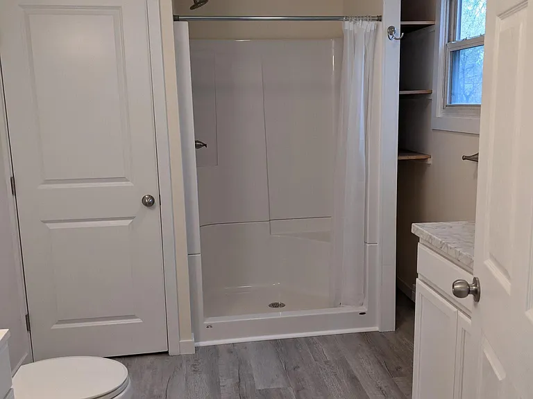 3-2128 College Ave #3 — Photo 6