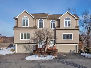 31 Rockridge Dr, Highland Mills, NY 10930
