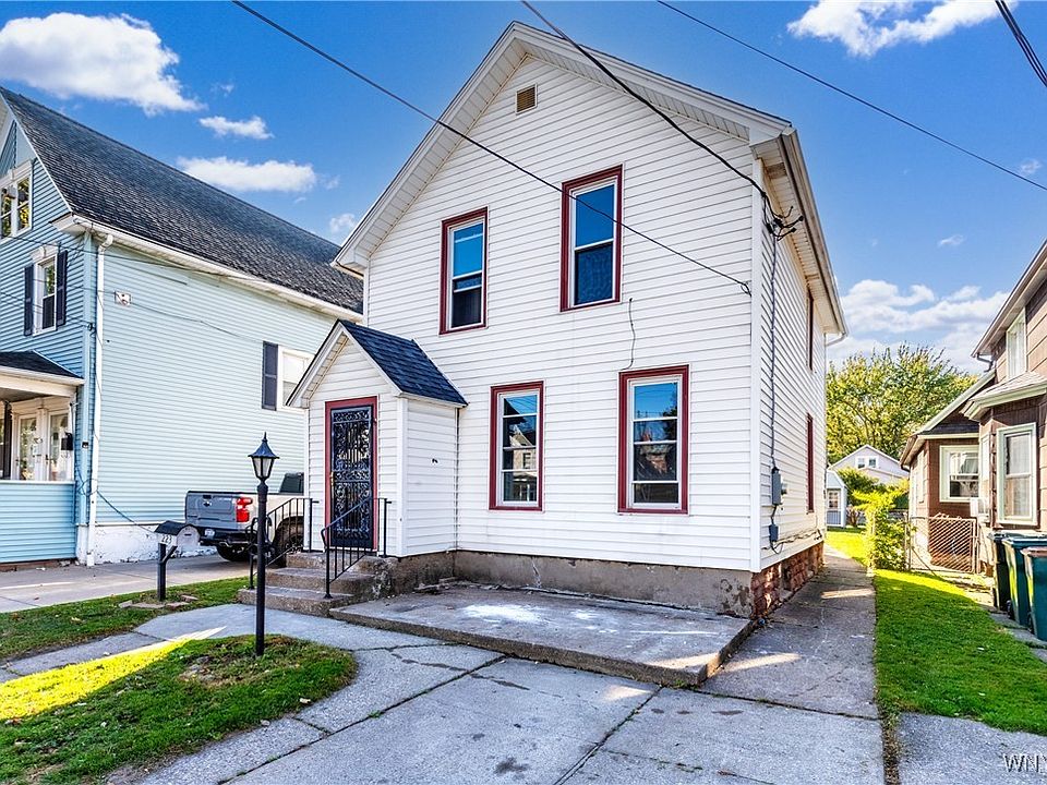 1st image of 223 Schenck St