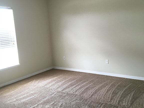 4th image of 5541 Sycamore Canyon Dr
