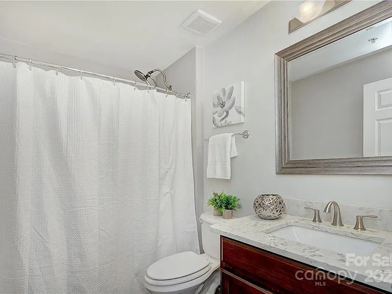 3819 Picasso Ct — Photo 14