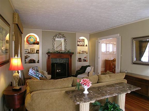 2nd image of 20 Greenmount Blvd