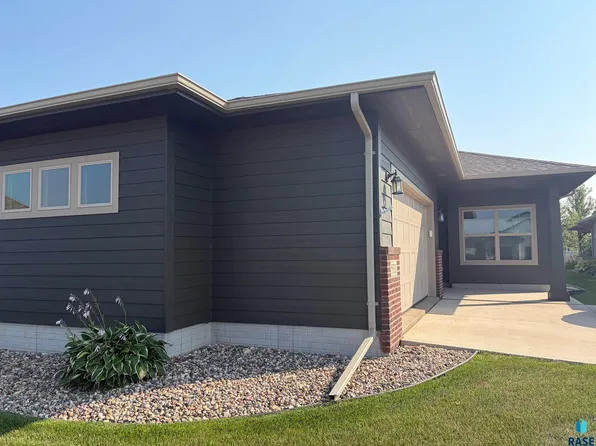 E 61st St, Sioux Falls, SD 57108