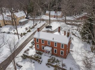 189 Main St, Francestown, NH 03043