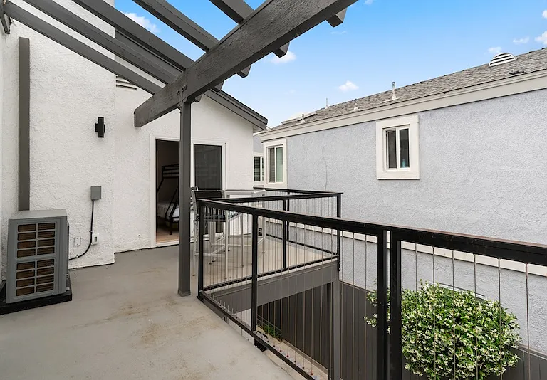221 Memphis Ave — Photo 44