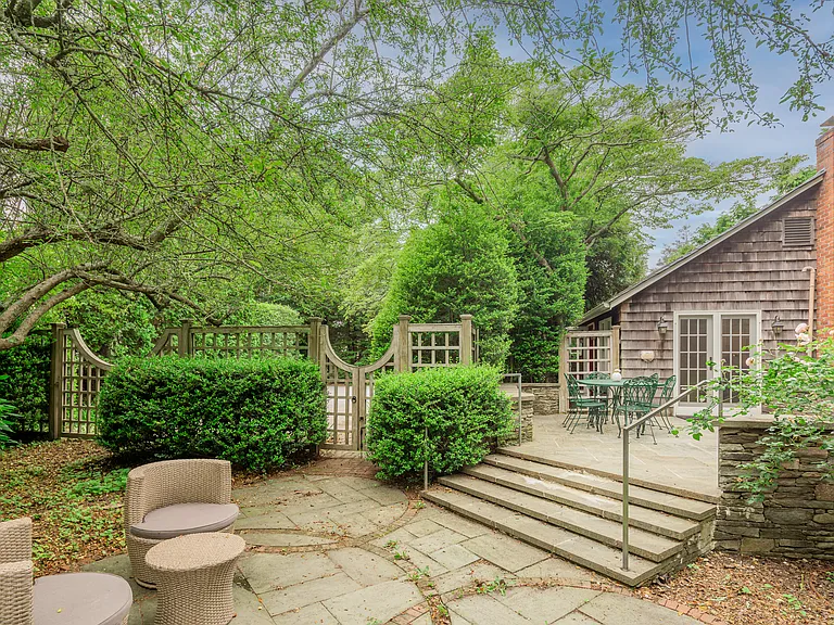 26 Cooper Ln — Photo 24