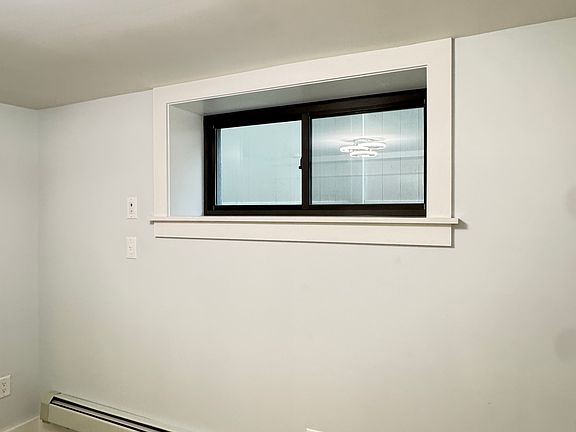3rd image of 119-45 Sutphin Blvd #B