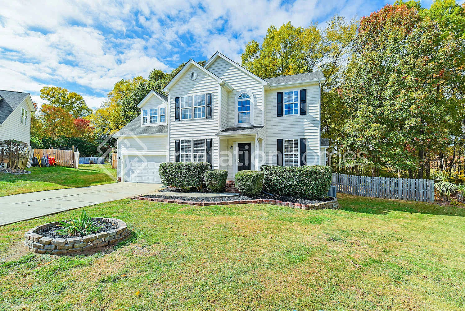 4729 Buckminister Ct Charlotte, NC 28269 — Photo 1