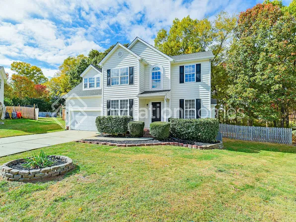 4729 Buckminister Ct, Charlotte, NC 28269