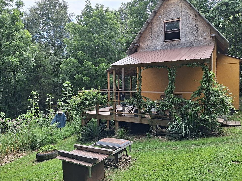 1st image of 695 Eagle Ln #13
