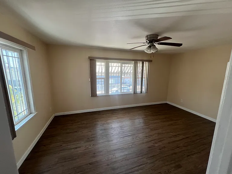 6015 Alamo Ave #1 — Photo 2