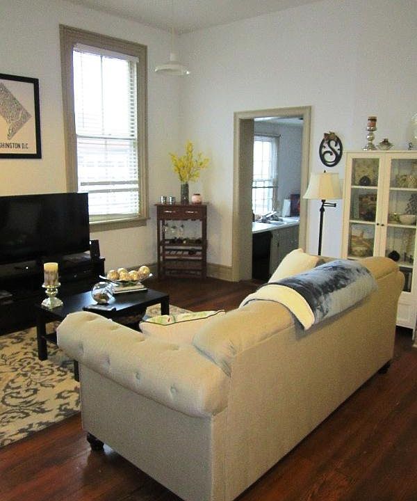 1030D living room