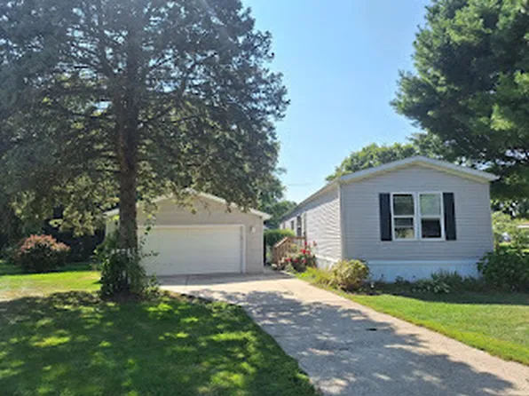 19 Countryside Est, Sandwich, IL 60548