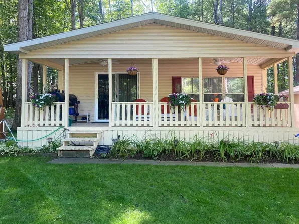 4991 Queens Way, Gladwin, MI 48624