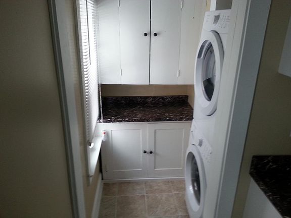 Wow! Main floor laundry!