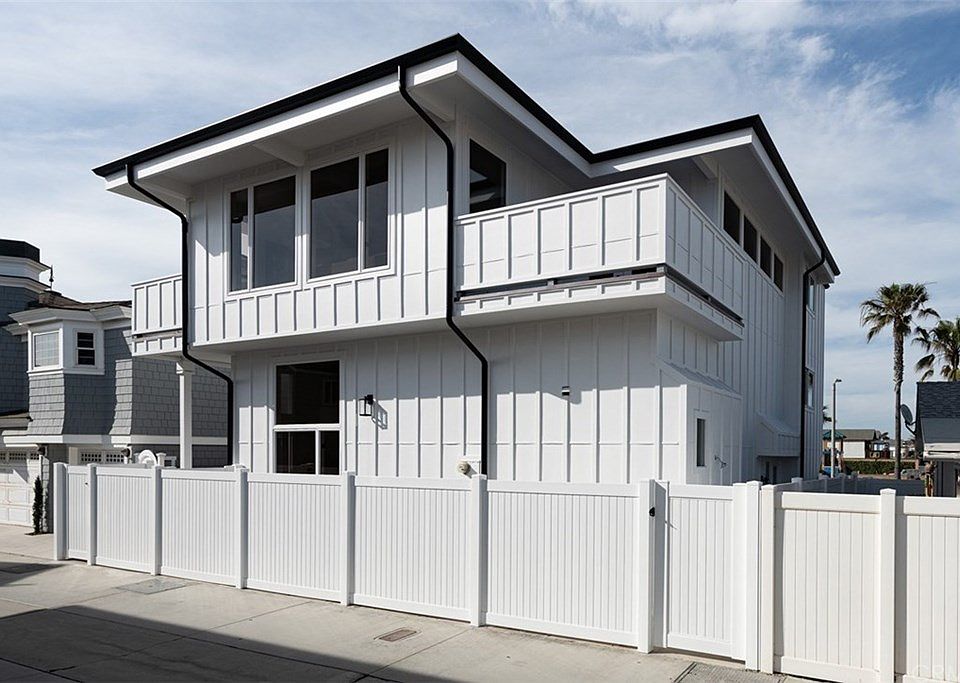 1st image of 6807 Seashore Dr