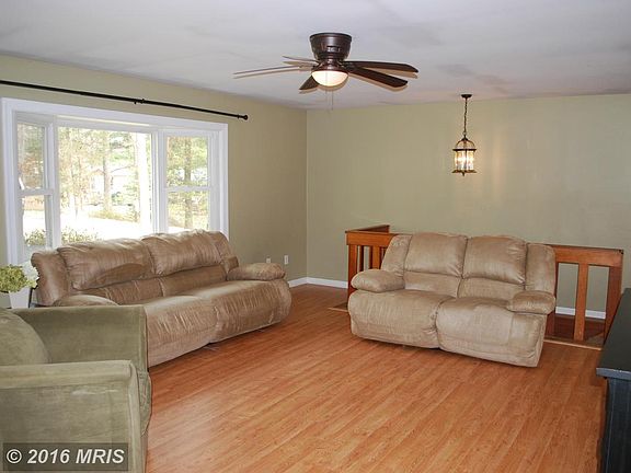 3rd image of 106 Crutchfield Cir