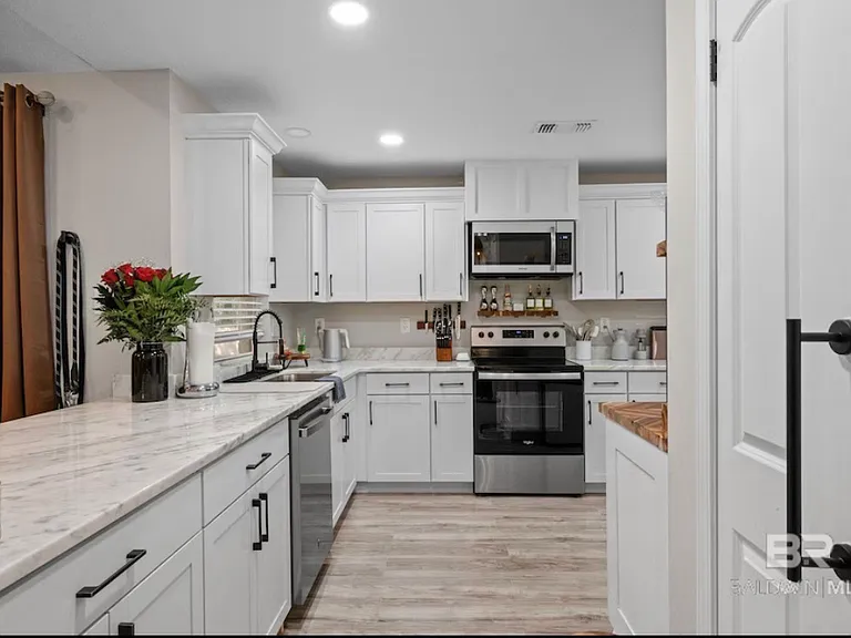 3075 Longleaf Dr — Photo 11