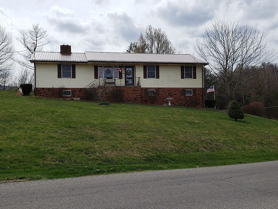1st image of 1585 W Railroad Ave