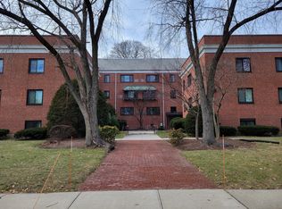576 Whitney Ave #3E, New Haven, CT 06511