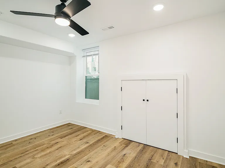 2620 Federal St #1 — Photo 11