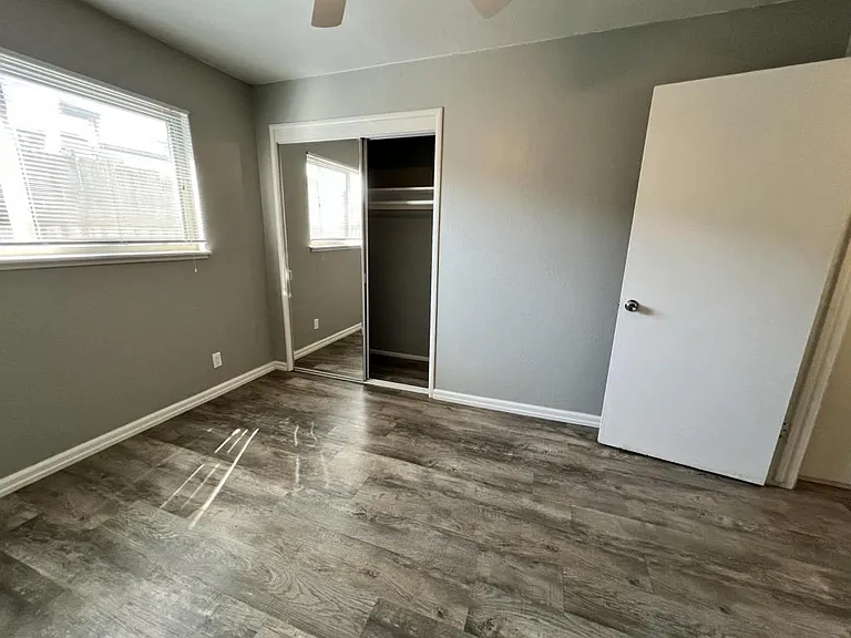 2514 Q St #5 — Photo 7