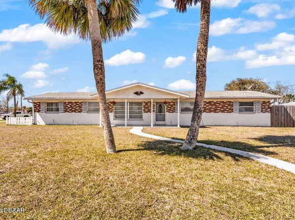 130 Nautical Dr, South Daytona, FL 32119