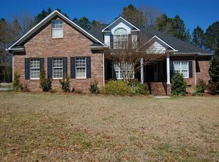 364 Bloomsbury Cir, Camden, SC 29020