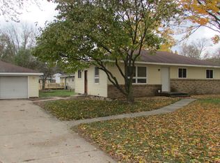 8325 Briarwood Ave, Jenison, MI 49428